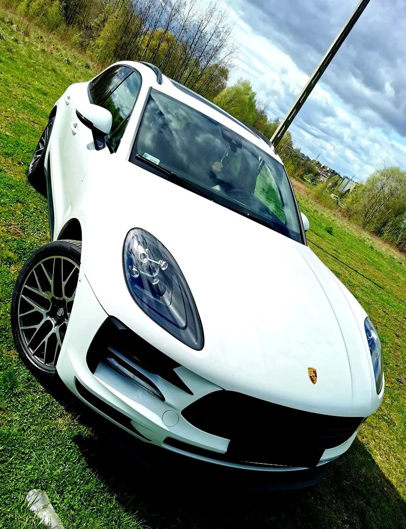 Porsche Macan cena 225000 przebieg: 78900, rok produkcji 2018 z Nowogród małe 37